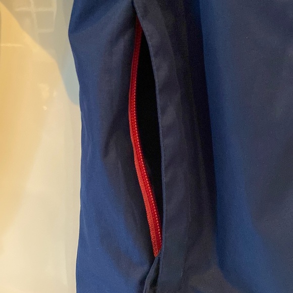 Girl’s Raincoat Size 5/6 - Picture 5 of 6